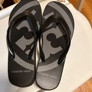 Tory Burch Emory Black and Gray Flip Flops - size 9, NWOT